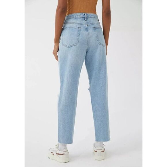 Urban Outfitters BDG Slim Straight Ripped Light Wash Jeans - Picture 4 of 15